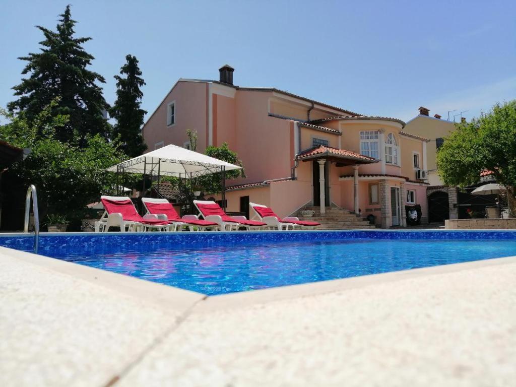Giovanna Boutique Rooms&Pool Pula Extérieur photo